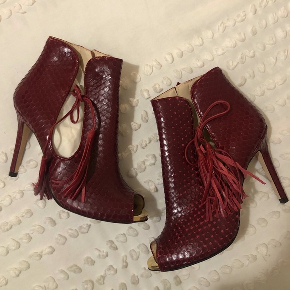 Beautiful Red Booties !! 👢❤️🙌🏼 - Picture 2 of 7